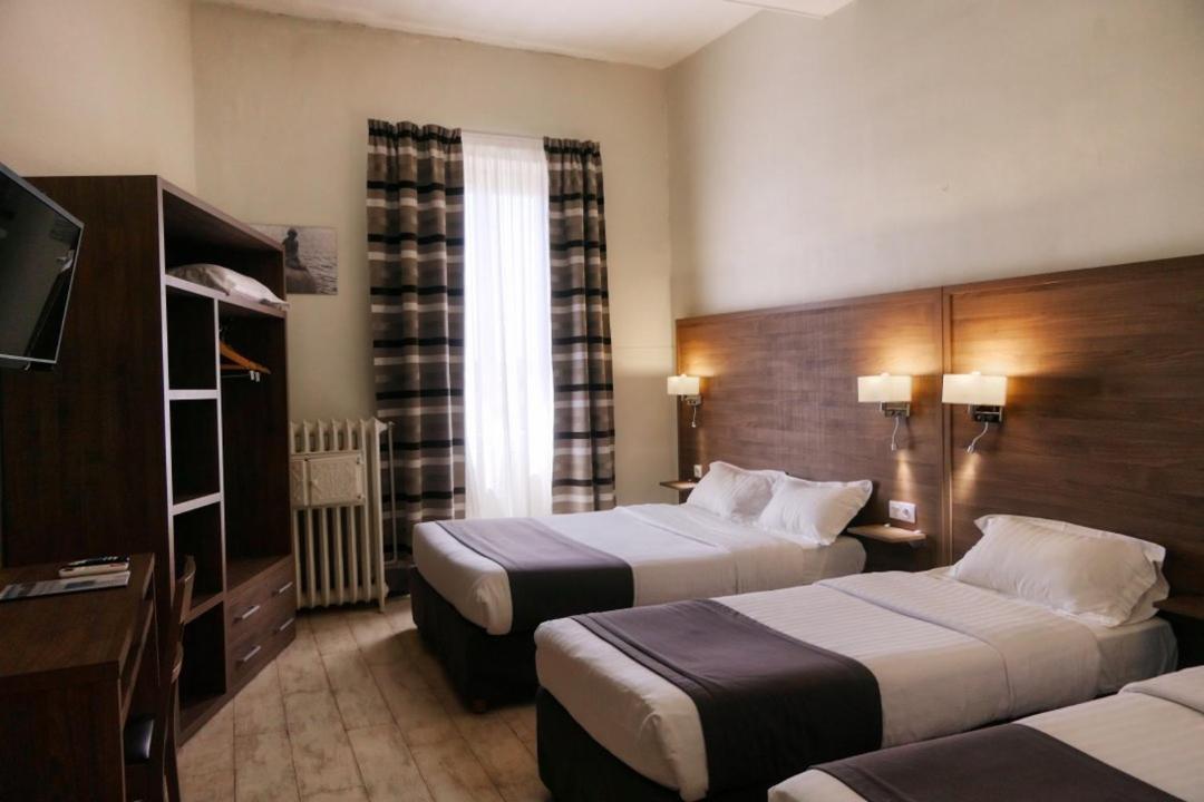 Hotel Univers Carpentras Exterior foto